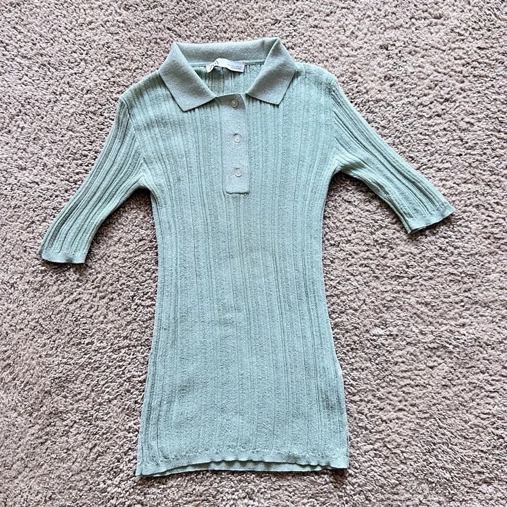 Zara Knit top Mint color with silver glitter in Size US small VGUC
